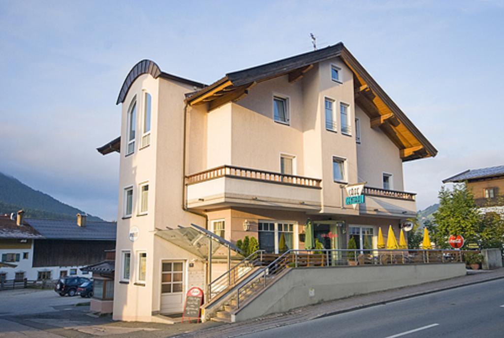Apartmenthaus Brixen & Haus Central Brixen im Thale Dış mekan fotoğraf
